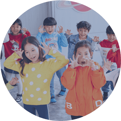 Qkids English 子供英会話 北米人講師 Qkids English 子供英会話 北米人講師